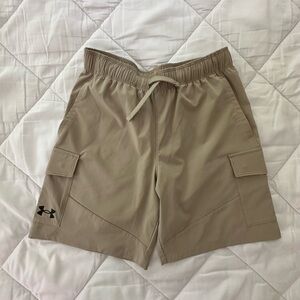 Under Armour Kids Tan Cargo Shorts Size YL